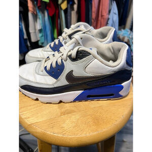 Boys Nike Air Max 90 Sneakers Size 6Y White & Blue
